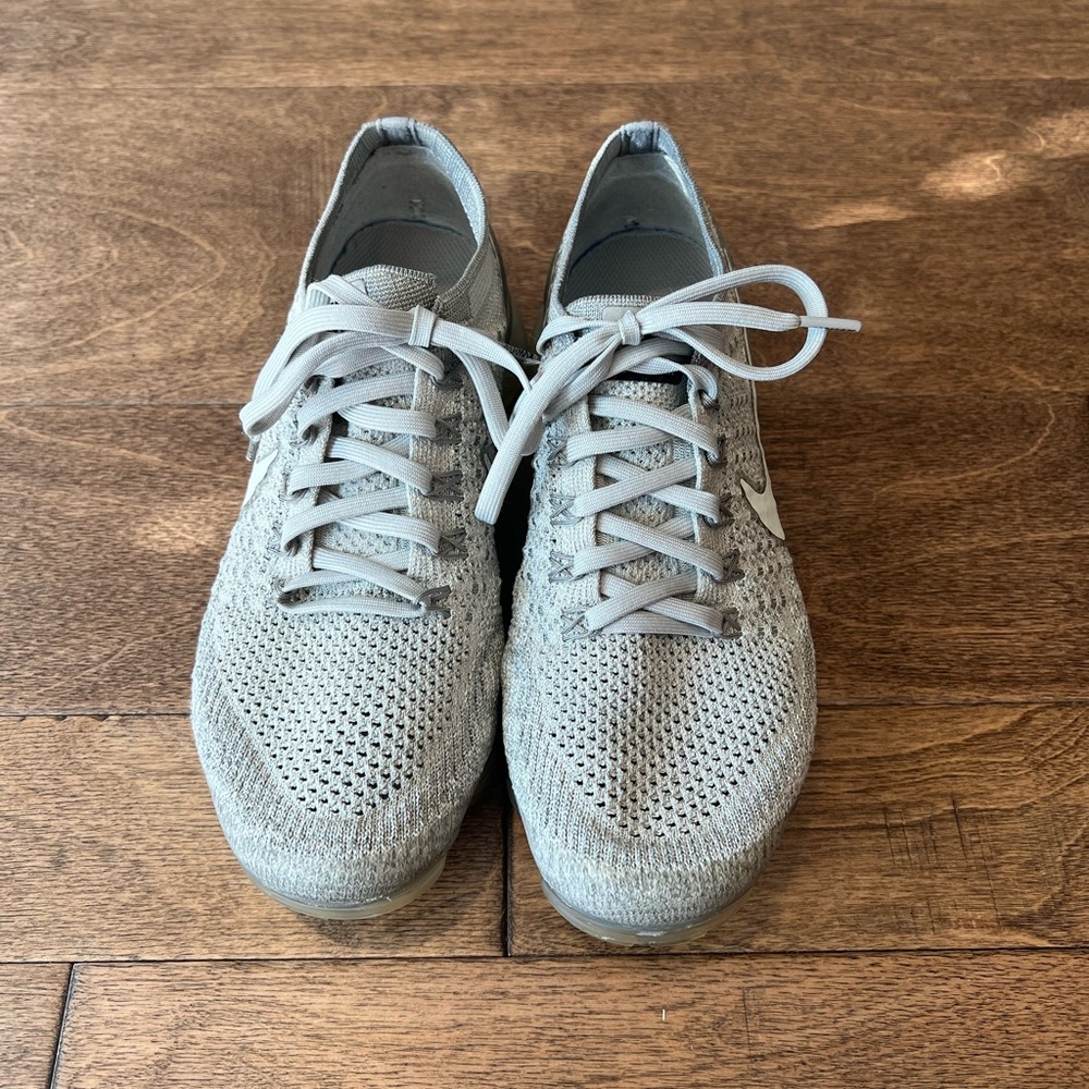Nike womens Vapormax shoes size 7.5
